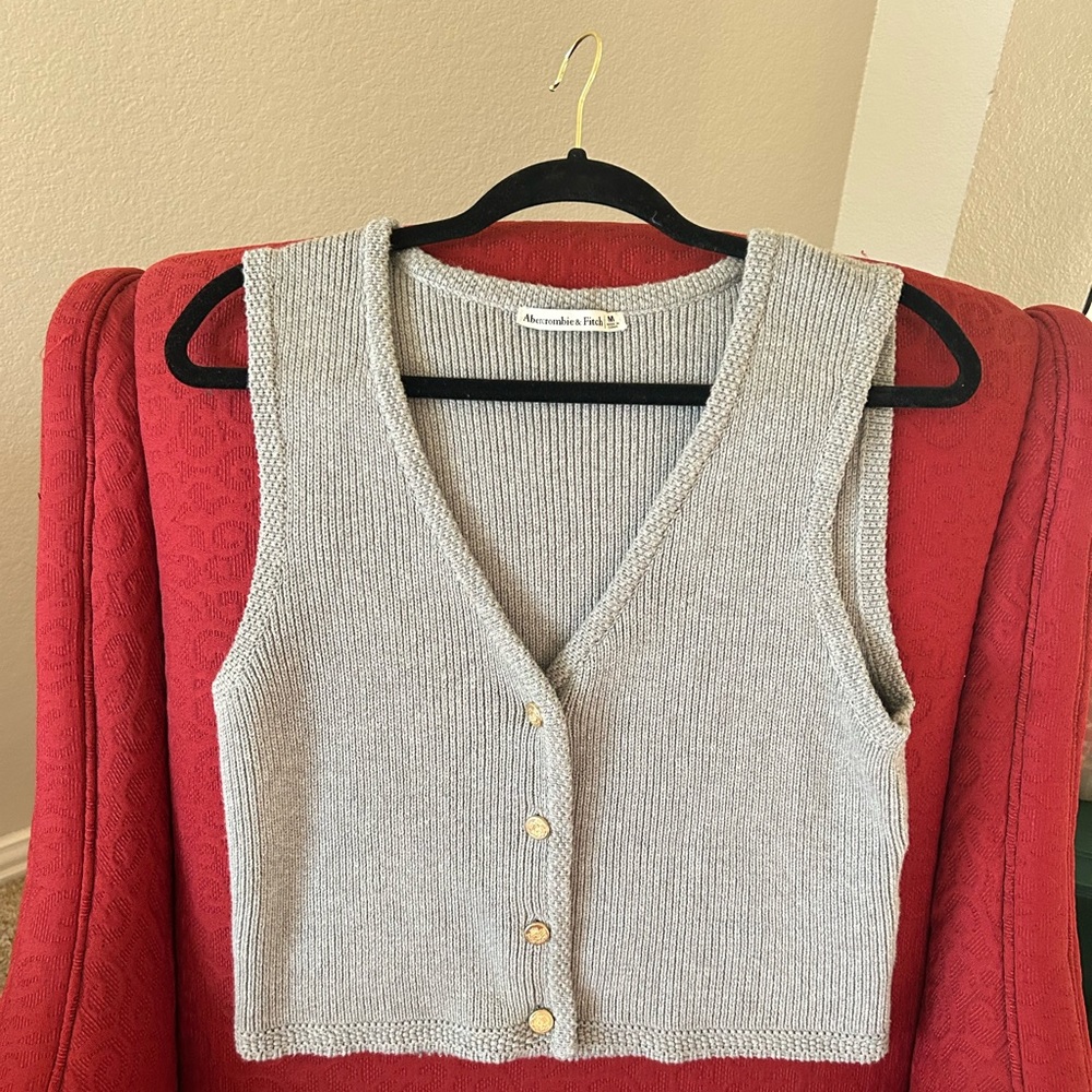 Abercrombie & Fitch Mara Gray Knit Vest